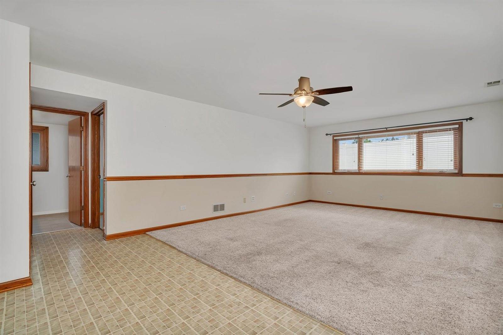 8932 Pebble Beach Lane, Orland Park, IL 60462