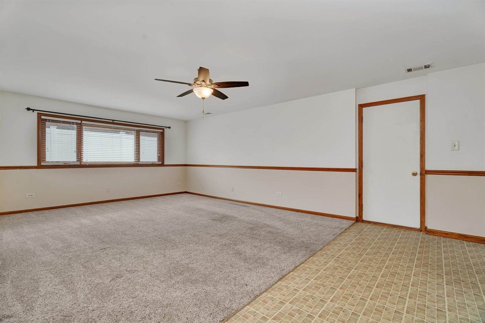 8932 Pebble Beach Lane, Orland Park, IL 60462