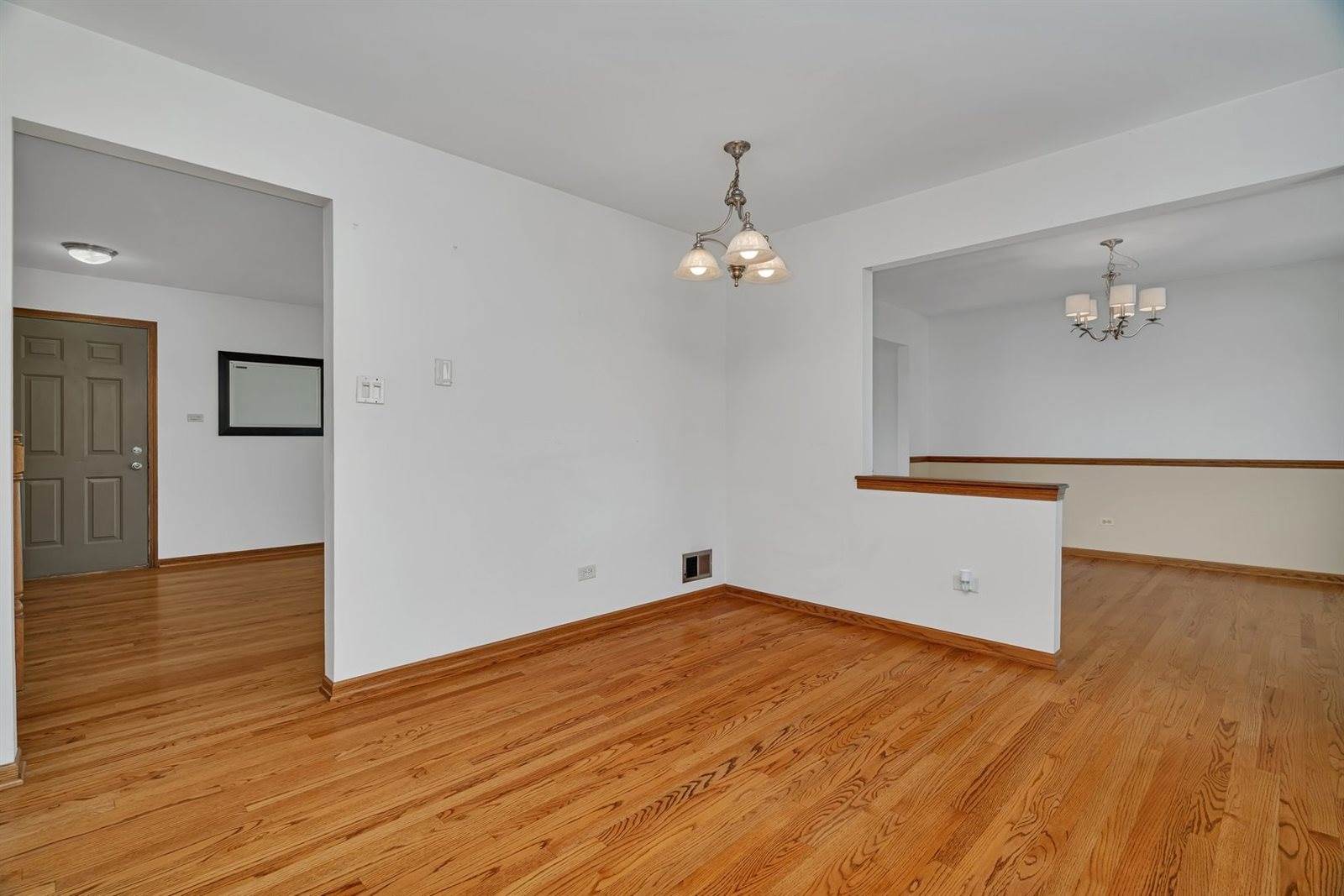 8932 Pebble Beach Lane, Orland Park, IL 60462