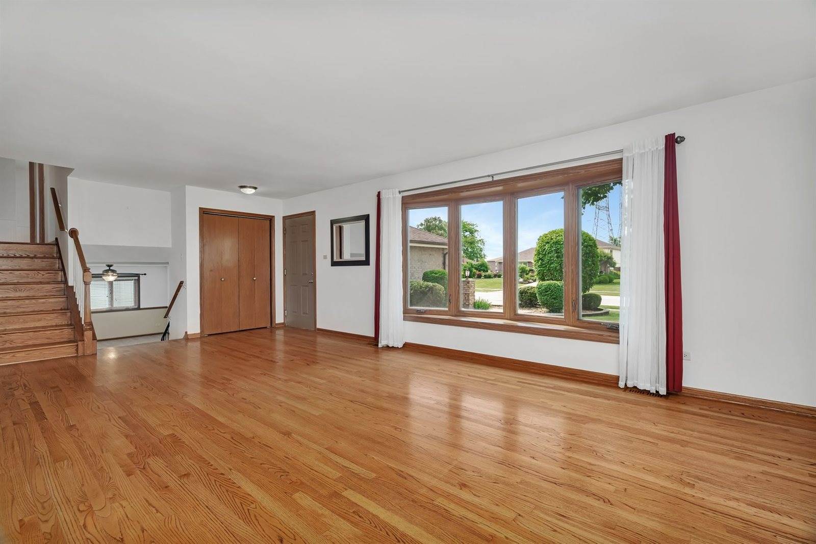 8932 Pebble Beach Lane, Orland Park, IL 60462