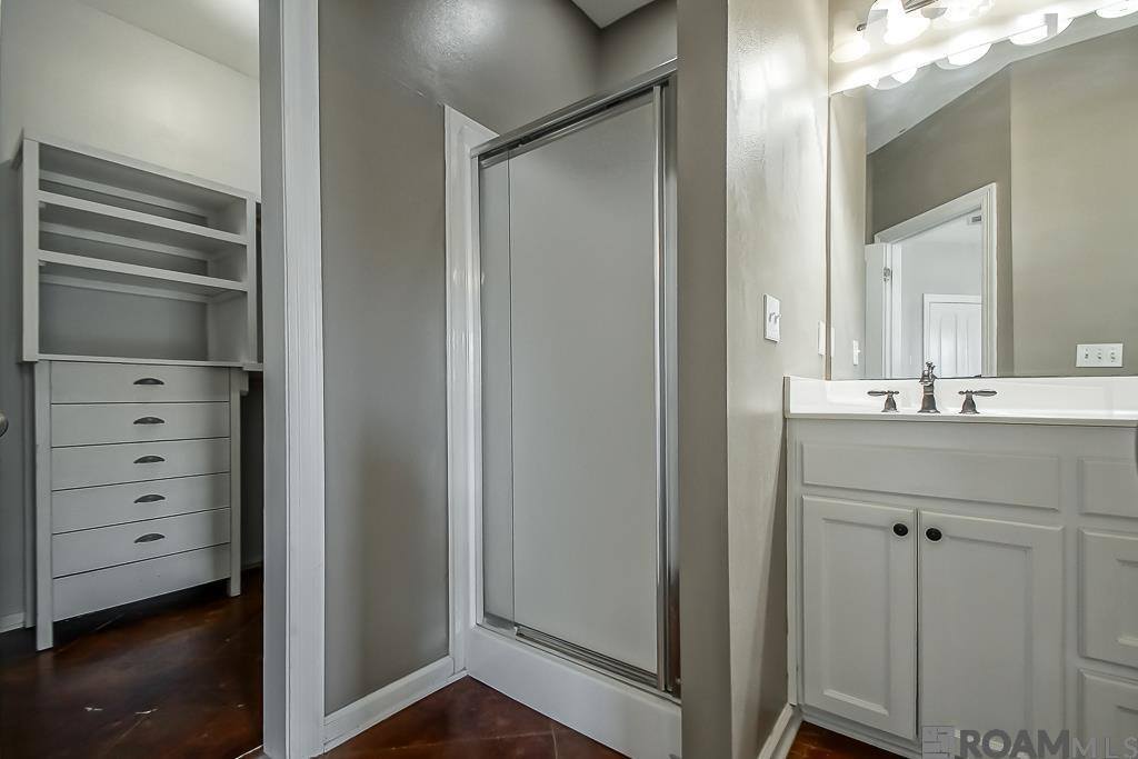 41066 Don Lou Rd, Gonzales, LA 70737