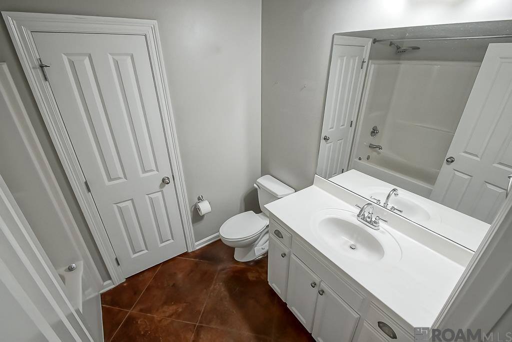 41066 Don Lou Rd, Gonzales, LA 70737