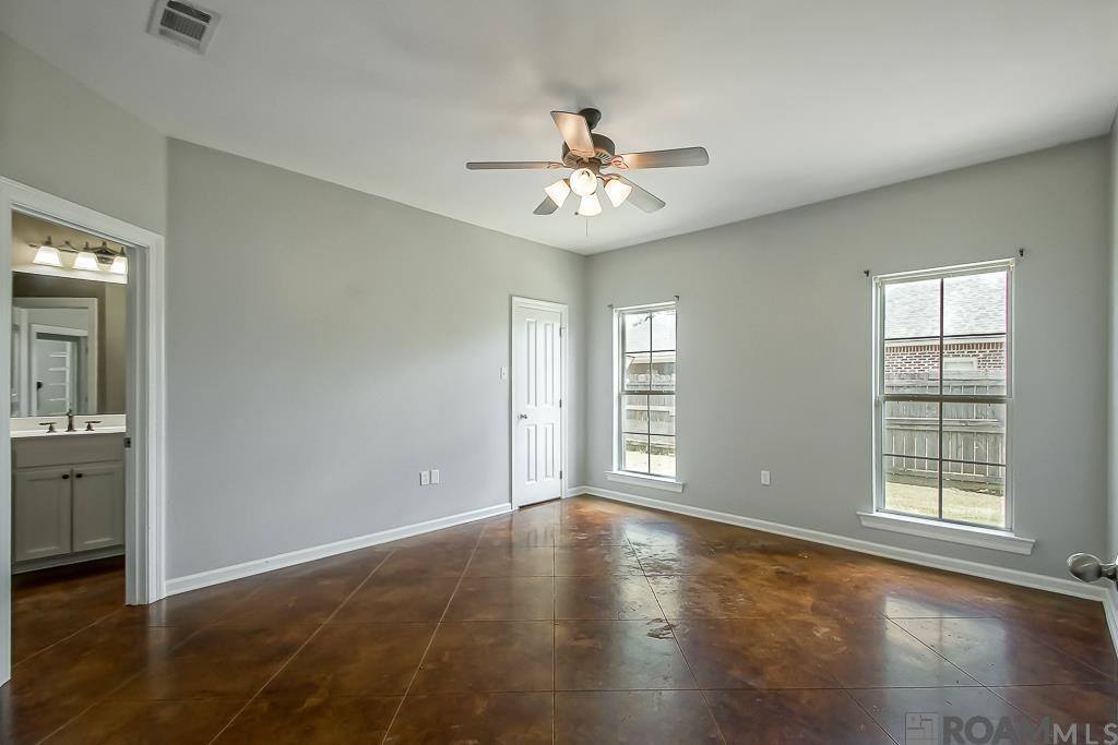 41066 Don Lou Rd, Gonzales, LA 70737