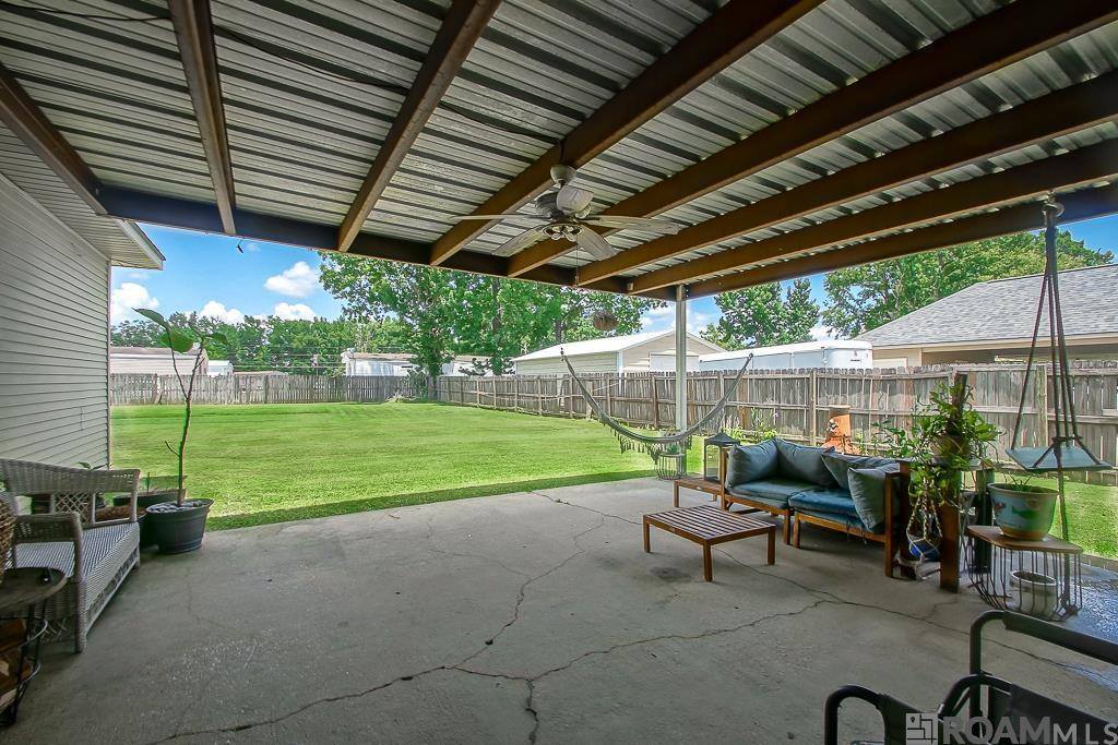 41066 Don Lou Rd, Gonzales, LA 70737