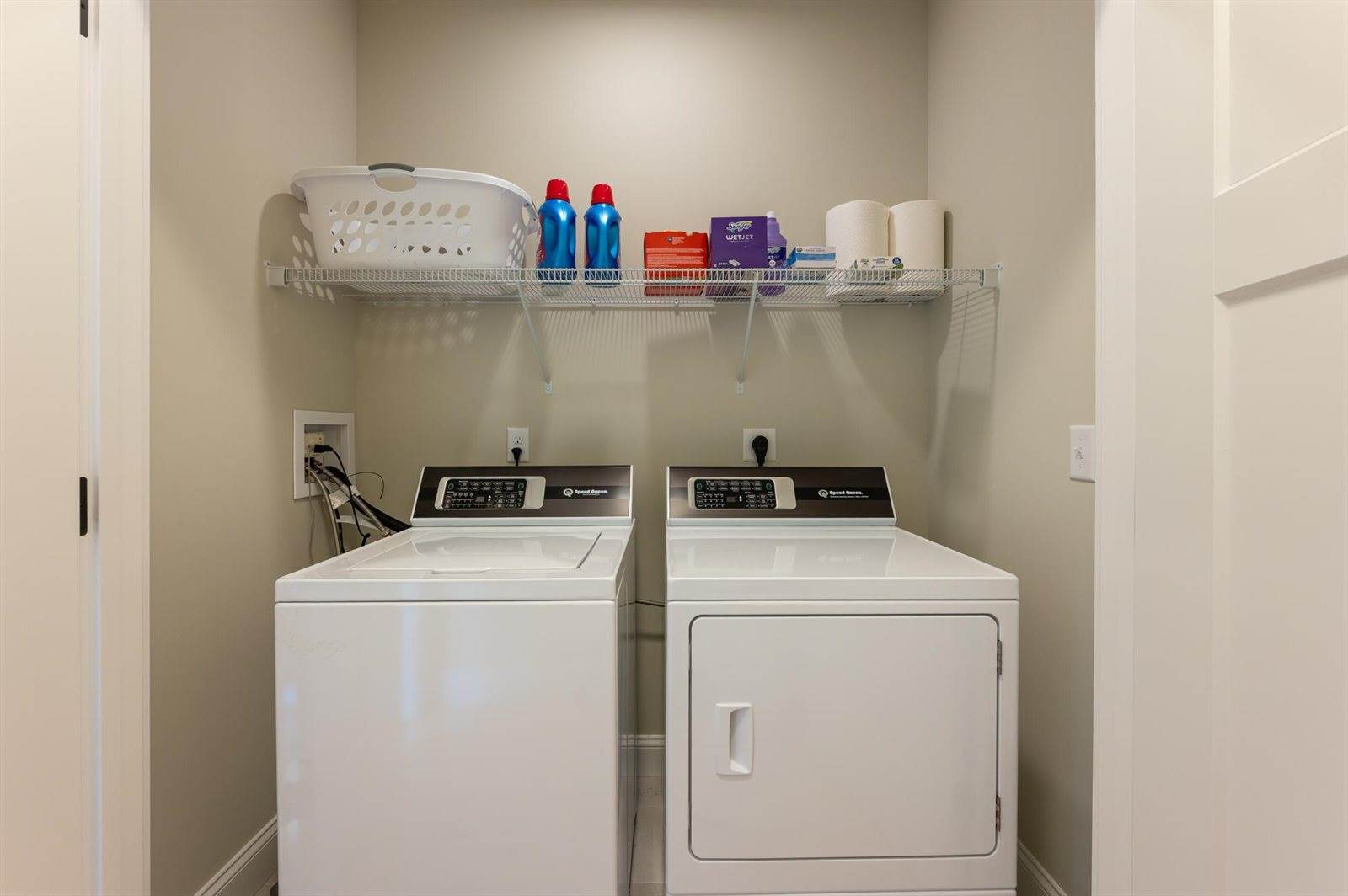 15 Rose Fountain Lane, Hampton, NH 03842