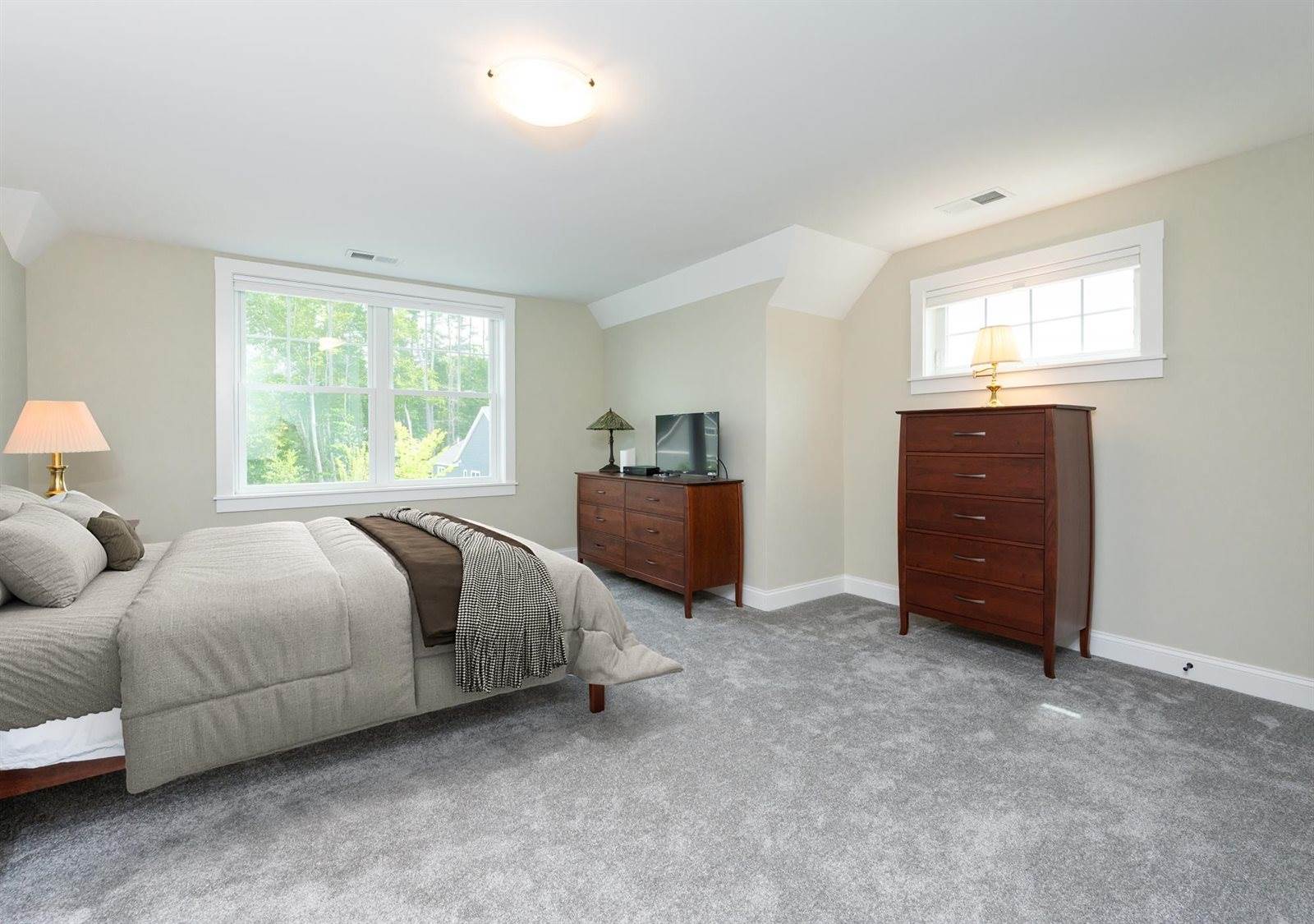 15 Rose Fountain Lane, Hampton, NH 03842