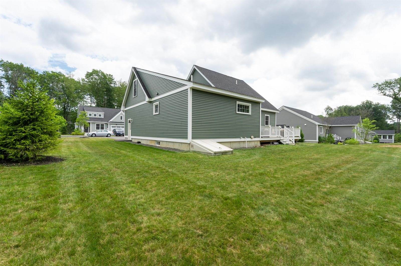 15 Rose Fountain Lane, Hampton, NH 03842