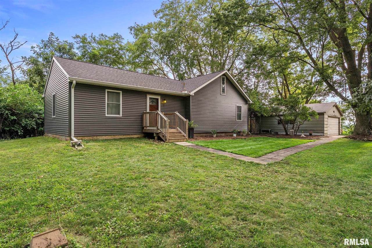 20058 Wells Ferry Road, Bettendorf, IA 52722