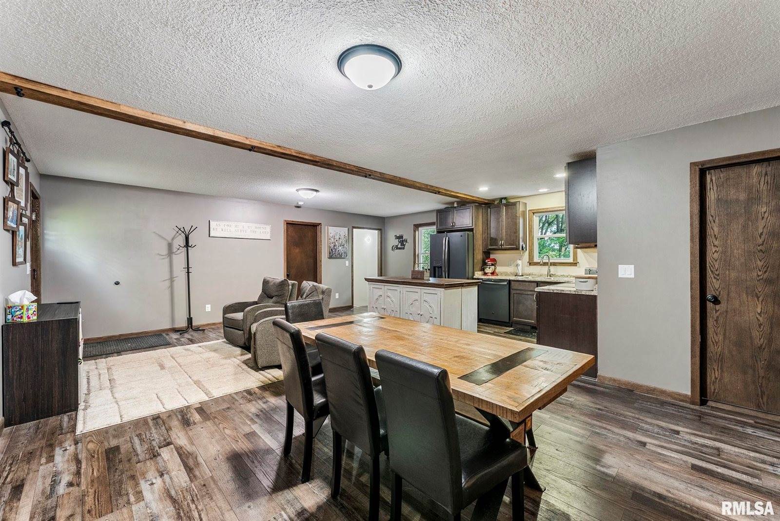 20058 Wells Ferry Road, Bettendorf, IA 52722