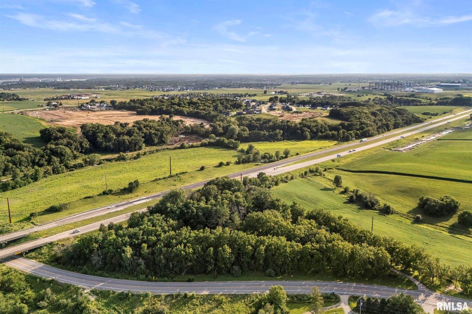 20058 Wells Ferry Road, Bettendorf, IA 52722