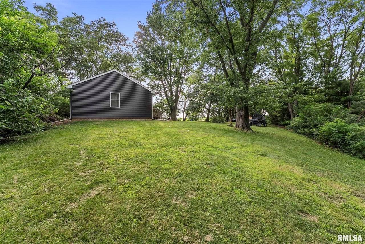 20058 Wells Ferry Road, Bettendorf, IA 52722