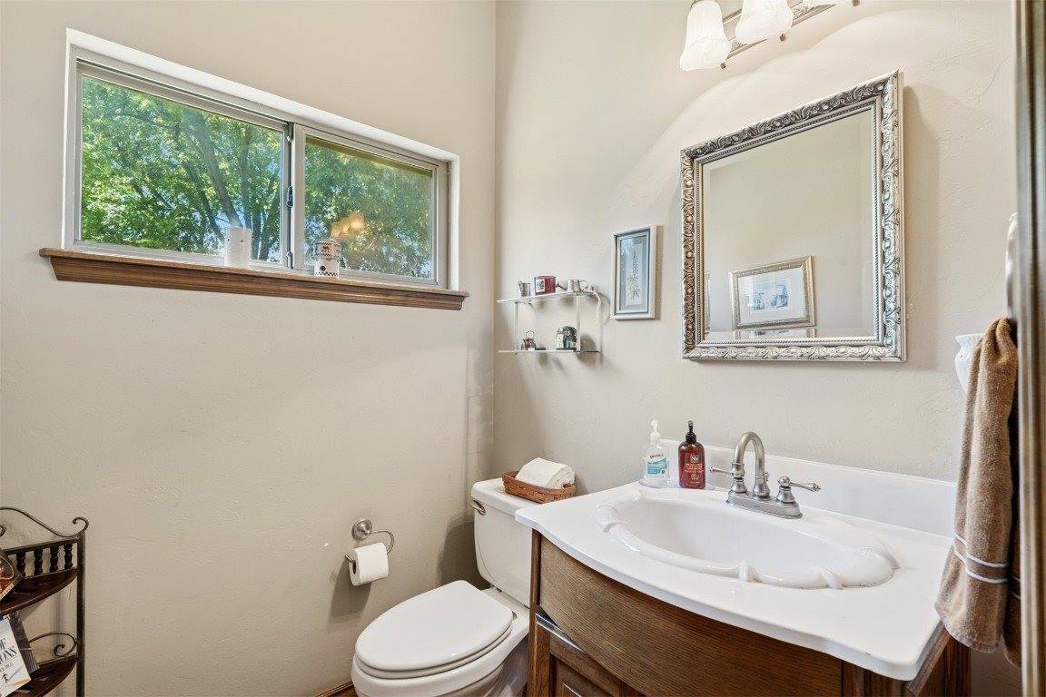 6796 Stone Valley Drive, Edmond, OK 73034