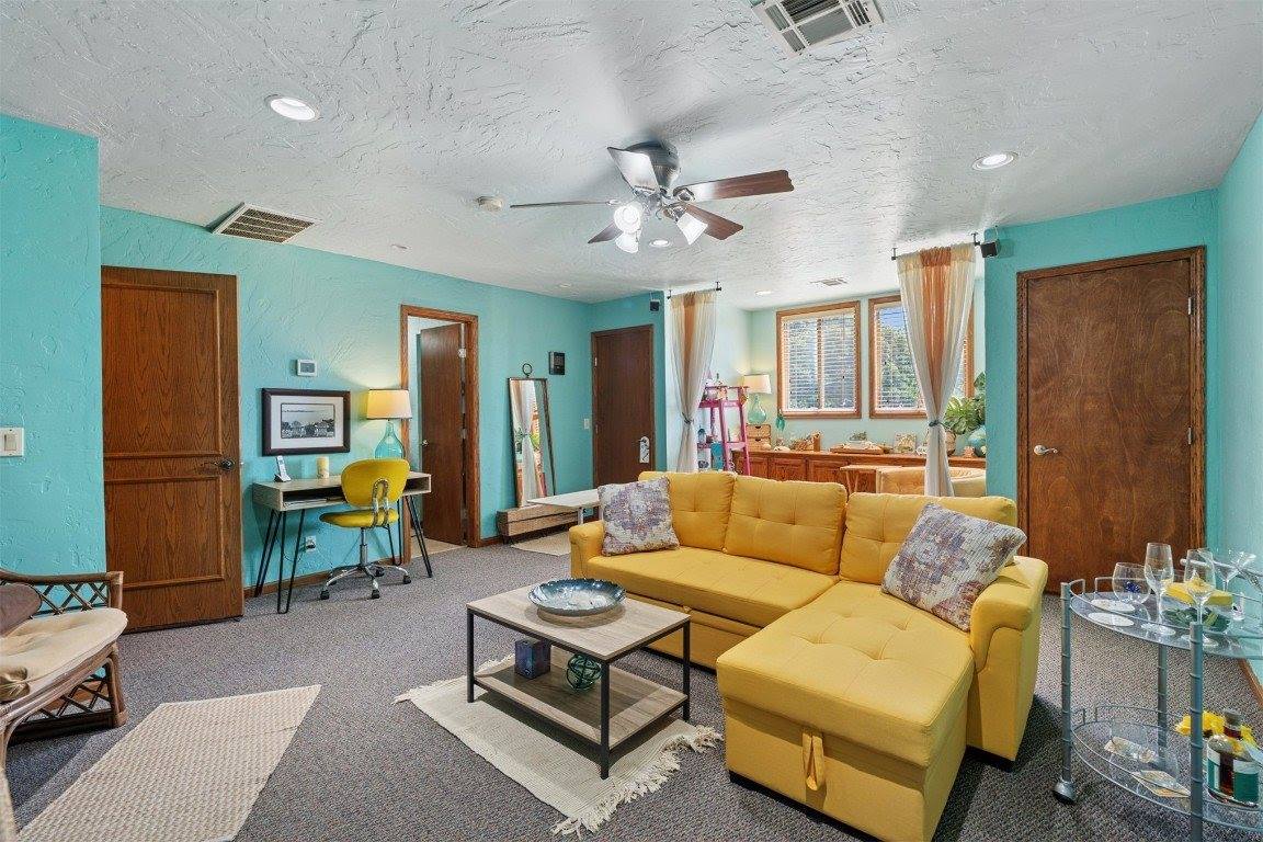 6796 Stone Valley Drive, Edmond, OK 73034