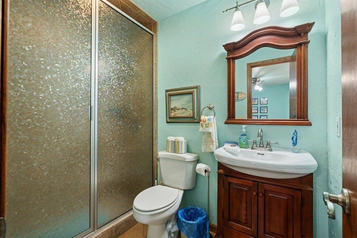 6796 Stone Valley Drive, Edmond, OK 73034