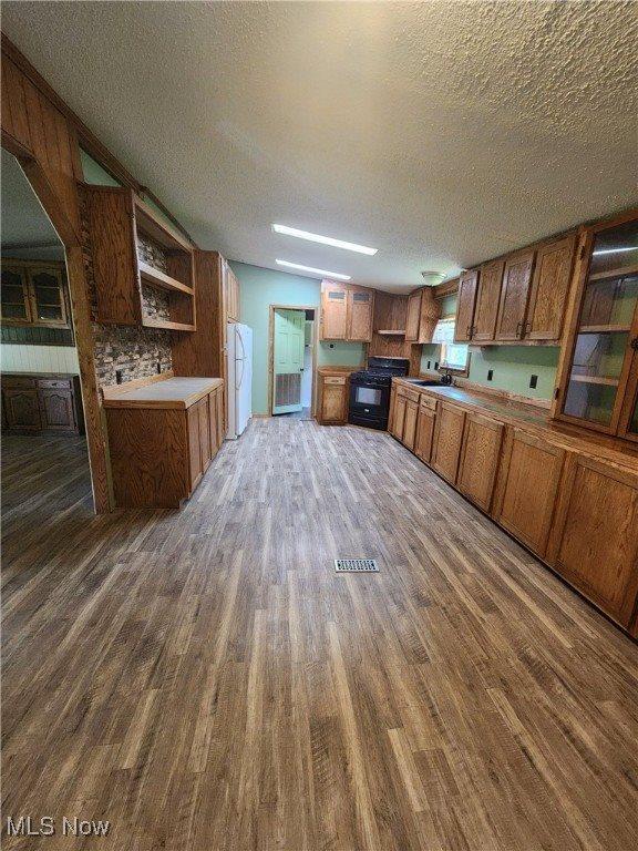 67660 East Lofland Road, Cambridge, OH 43725