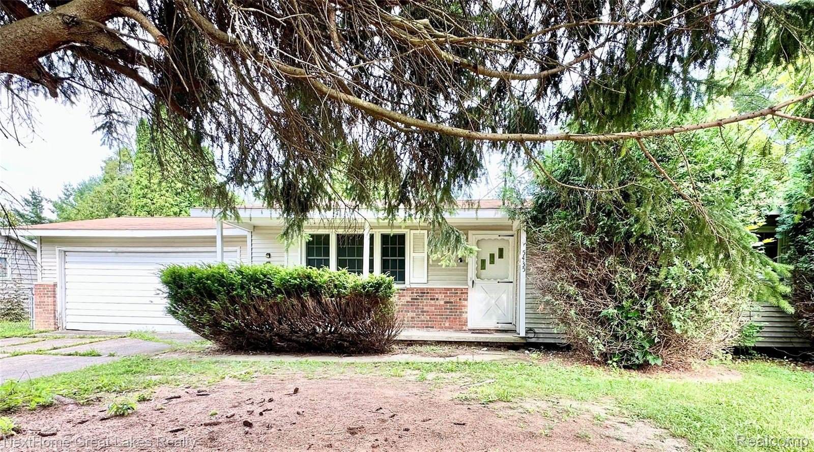 5435 Mancelona Drive, Grand Blanc, MI 48439