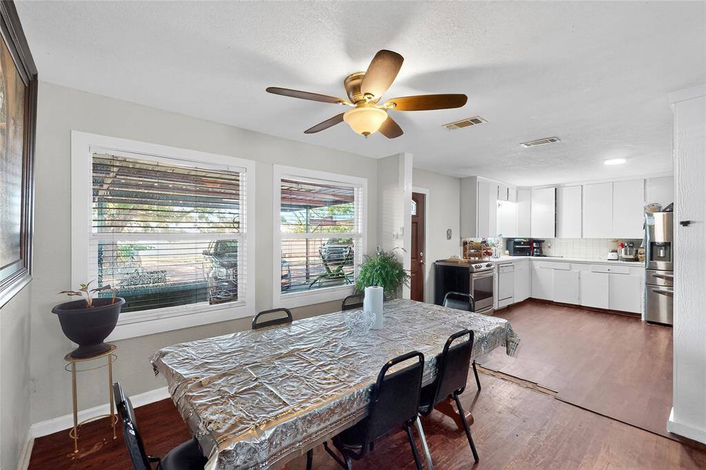 729 East Reno Road, Reno, TX 76020