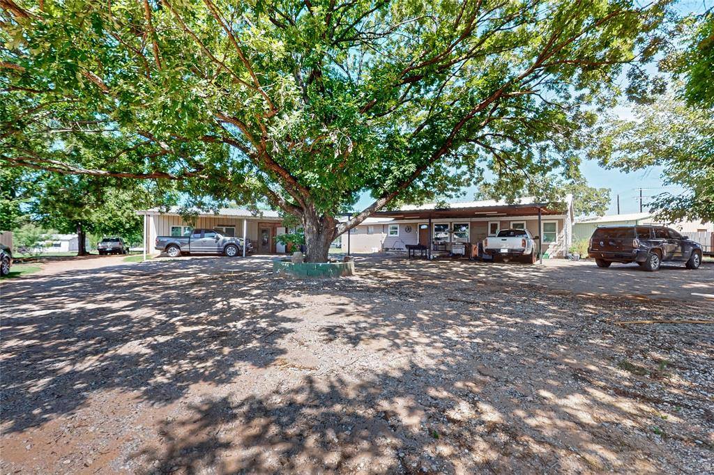 729 East Reno Road, Reno, TX 76020