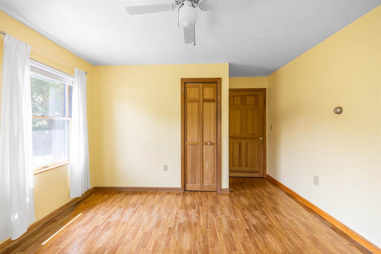 28 Park Avenue East, Brewer, ME 04412