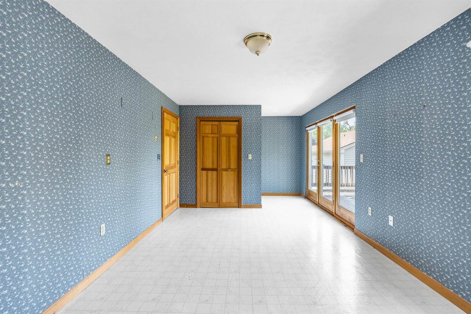 28 Park Avenue East, Brewer, ME 04412