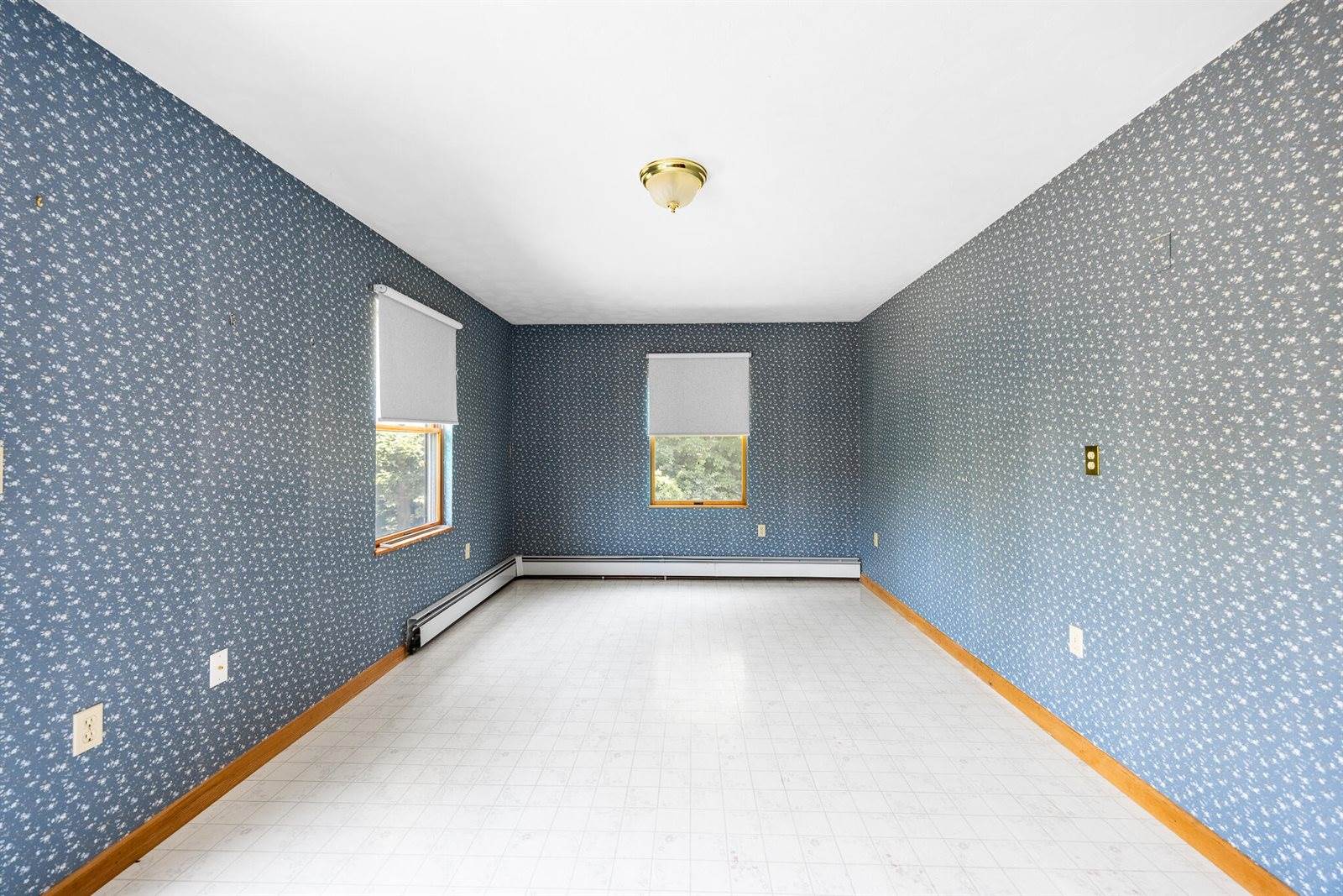 28 Park Avenue East, Brewer, ME 04412