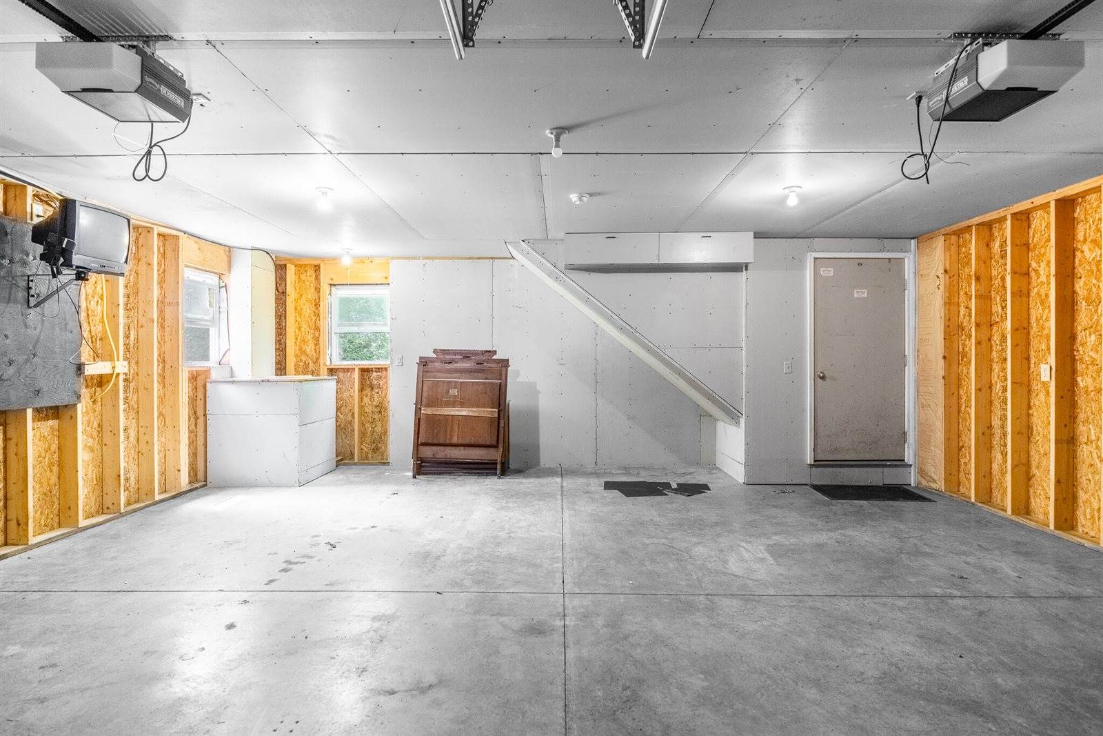 28 Park Avenue East, Brewer, ME 04412