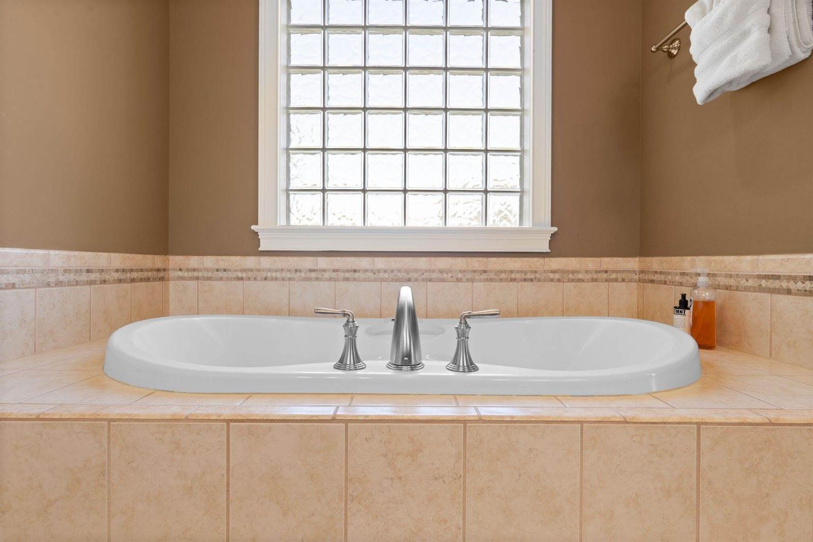 3853 Real Quiet Lane, Lexington, KY 40509