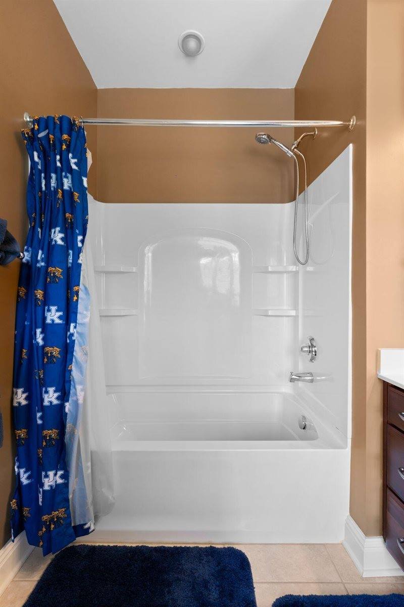 3853 Real Quiet Lane, Lexington, KY 40509