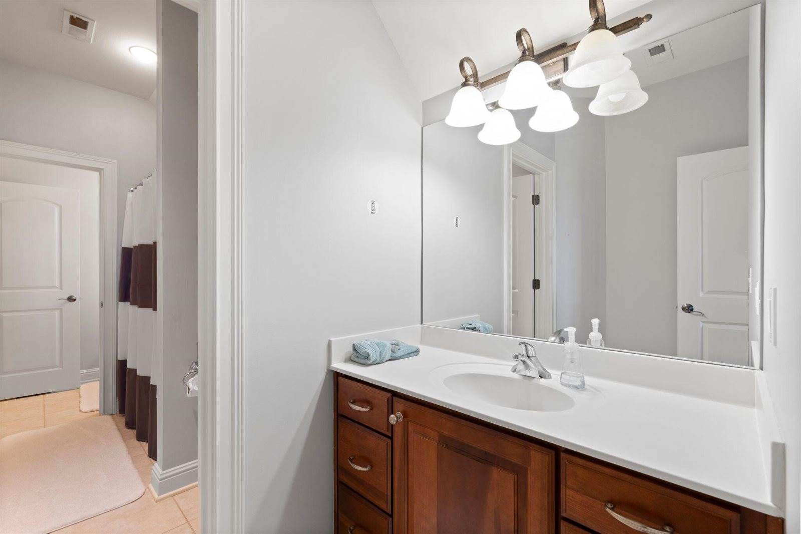 3853 Real Quiet Lane, Lexington, KY 40509