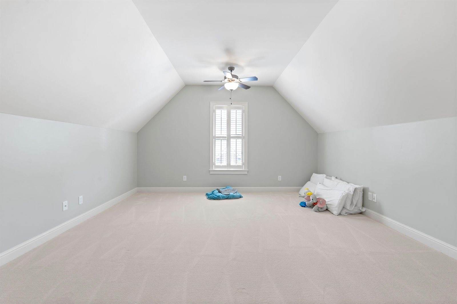 3853 Real Quiet Lane, Lexington, KY 40509