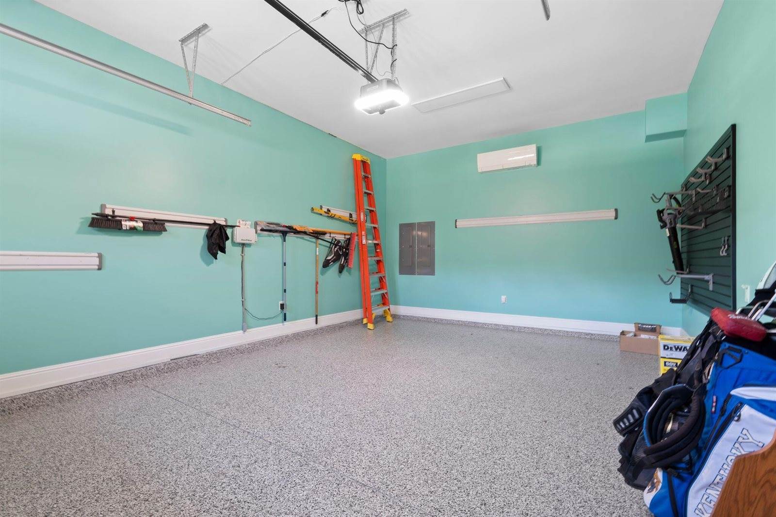 3853 Real Quiet Lane, Lexington, KY 40509