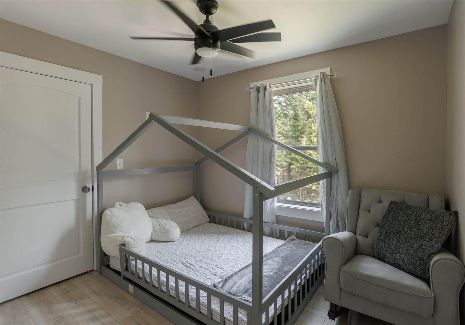 656 Hudson Hill Road, Hudson, ME 04449