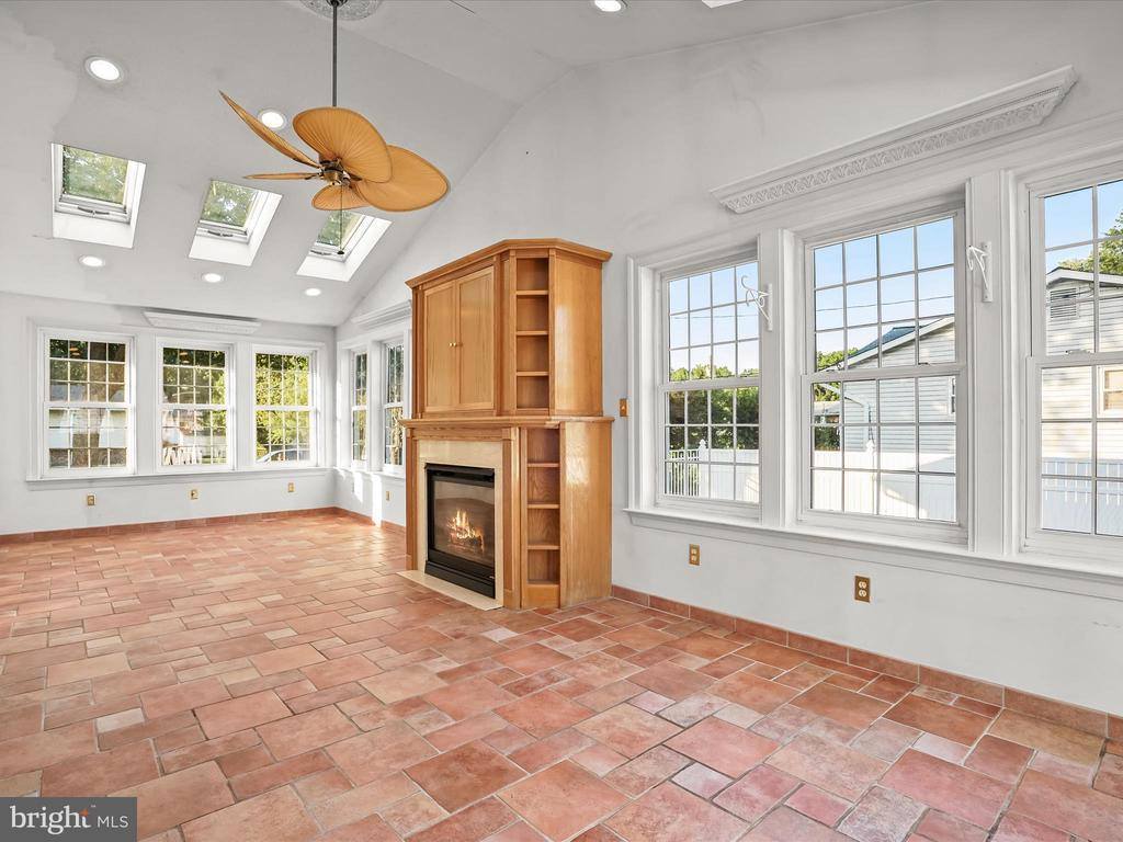 7605 Mccloud Court, Lorton, VA 22079