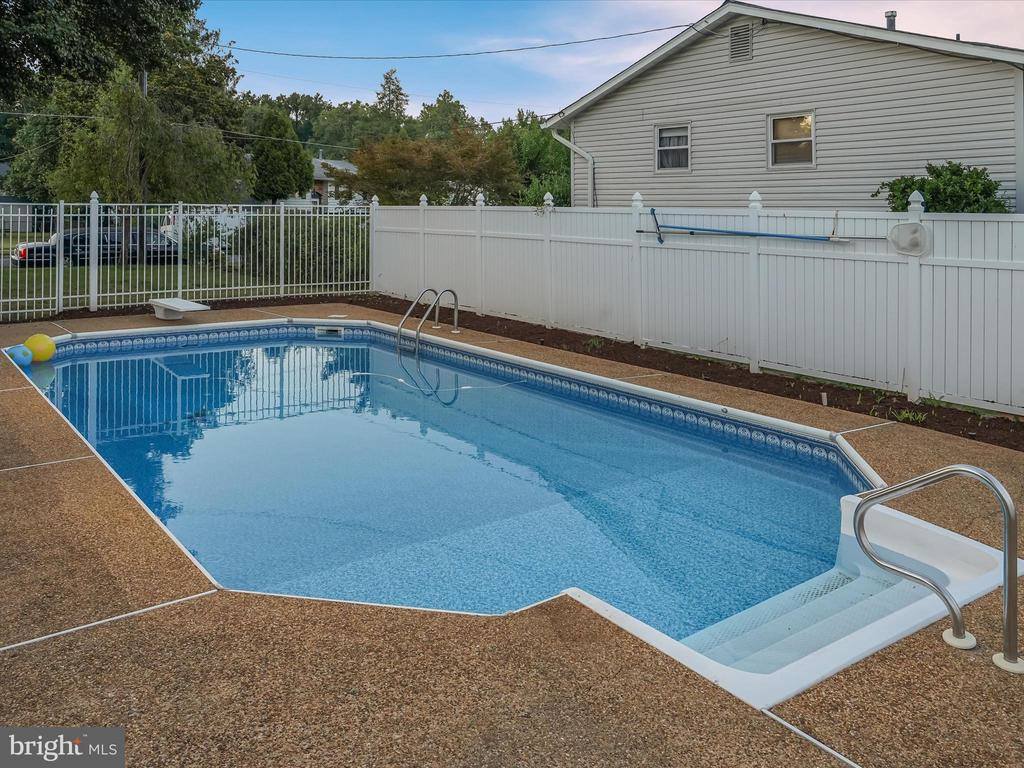 7605 Mccloud Court, Lorton, VA 22079