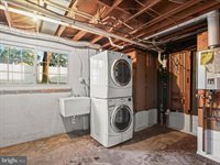 7605 Mccloud Court, Lorton, VA 22079