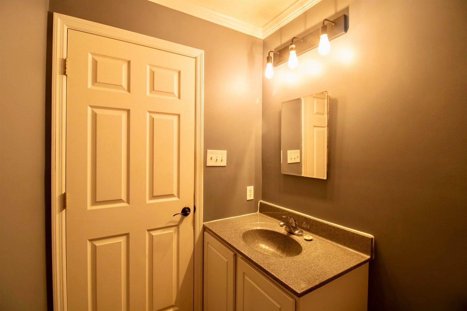 4 Hooper Lane, Machias, ME 04654