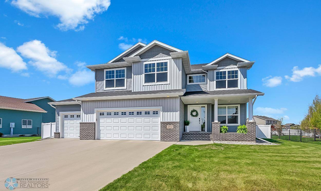2842 McLeod Drive East, West Fargo, ND 58078