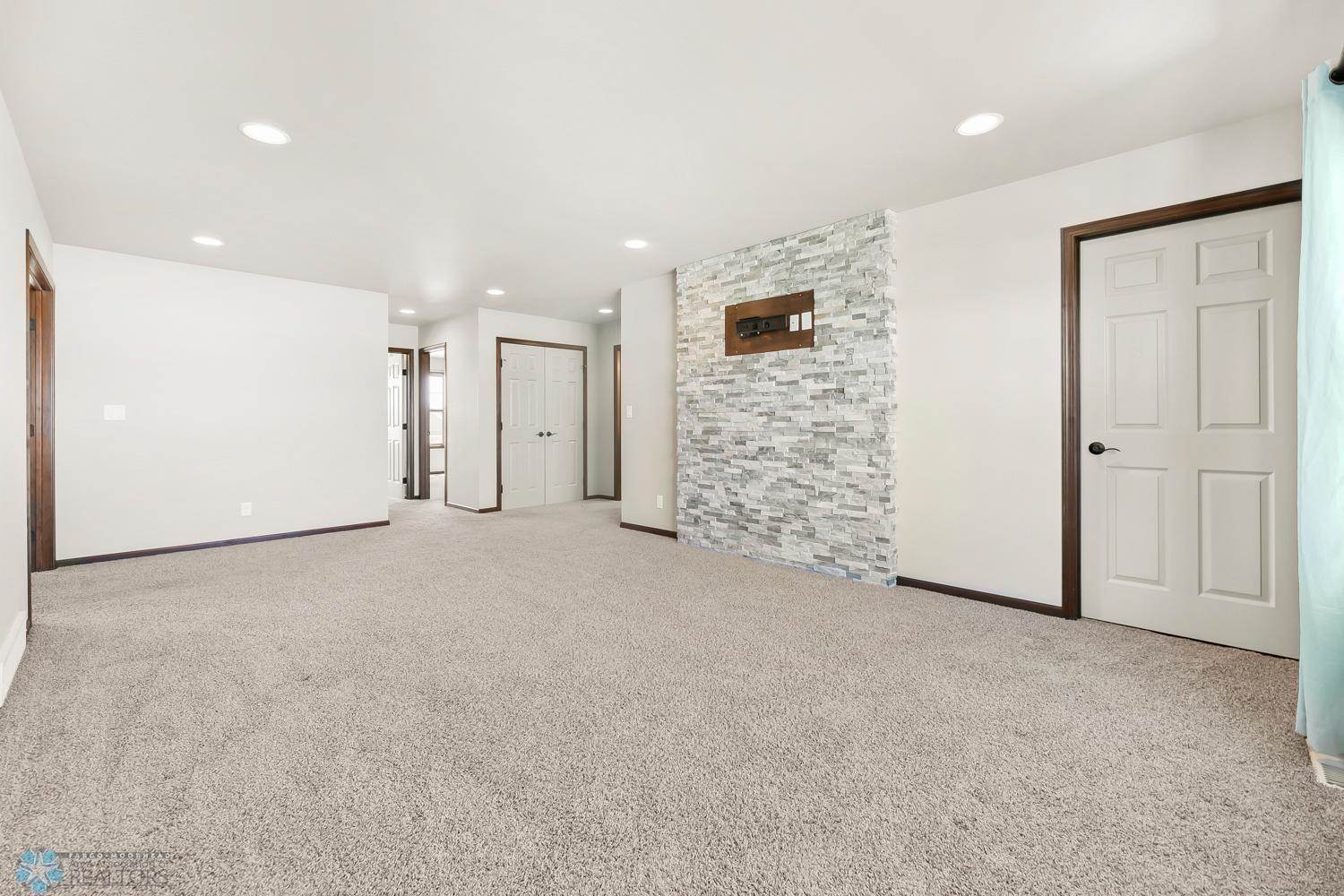 2842 McLeod Drive East, West Fargo, ND 58078