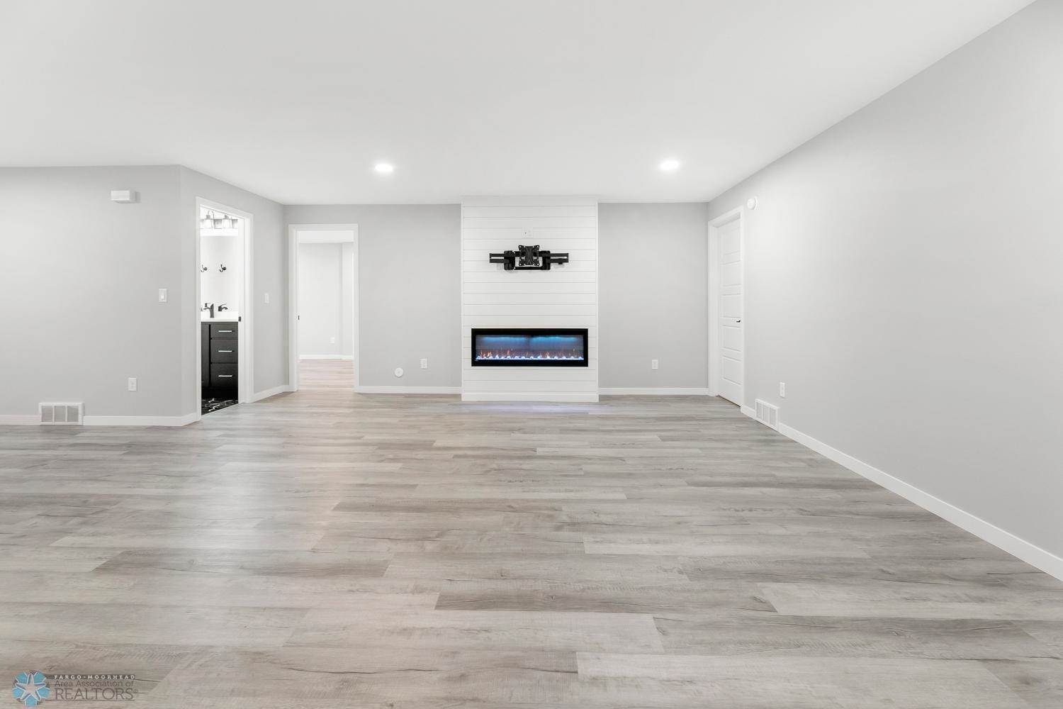 2842 McLeod Drive East, West Fargo, ND 58078