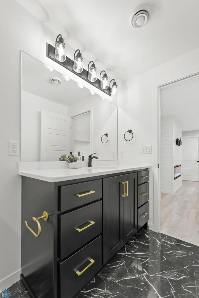 2842 McLeod Drive East, West Fargo, ND 58078