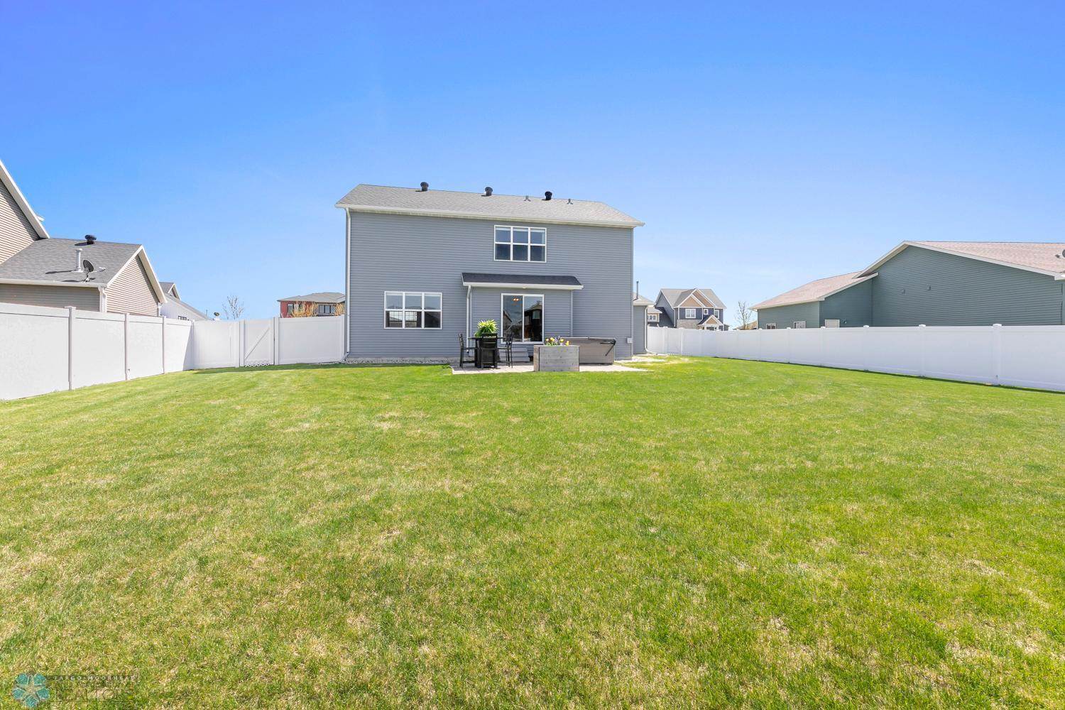 2842 McLeod Drive East, West Fargo, ND 58078