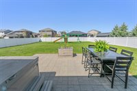 2842 McLeod Drive East, West Fargo, ND 58078