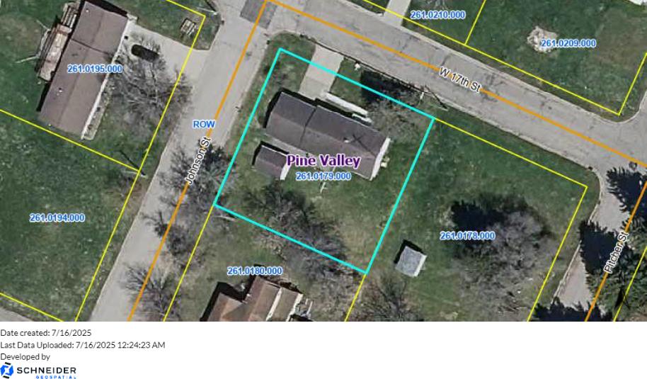 210 W 17th St, Neillsville, WI 54456