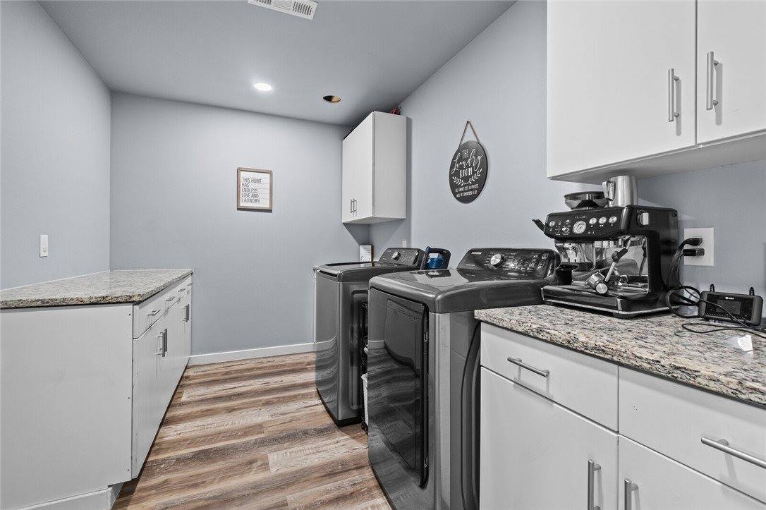 20684 Leonard Ranch Road, Gravette, AR 72736