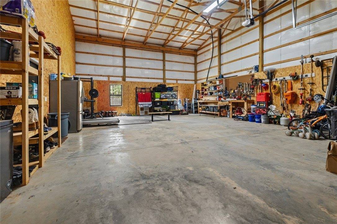 20684 Leonard Ranch Road, Gravette, AR 72736