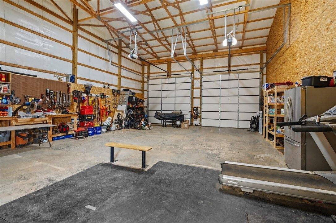 20684 Leonard Ranch Road, Gravette, AR 72736