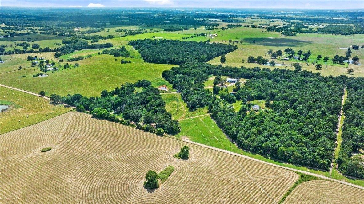 20684 Leonard Ranch Road, Gravette, AR 72736