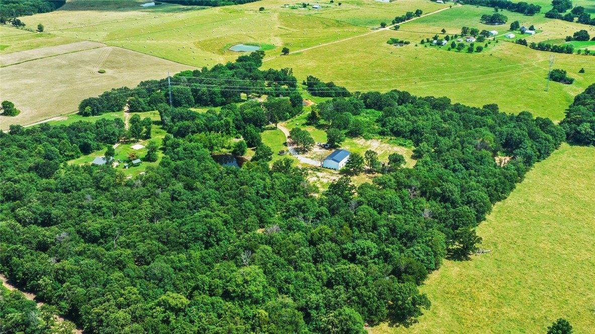 20684 Leonard Ranch Road, Gravette, AR 72736