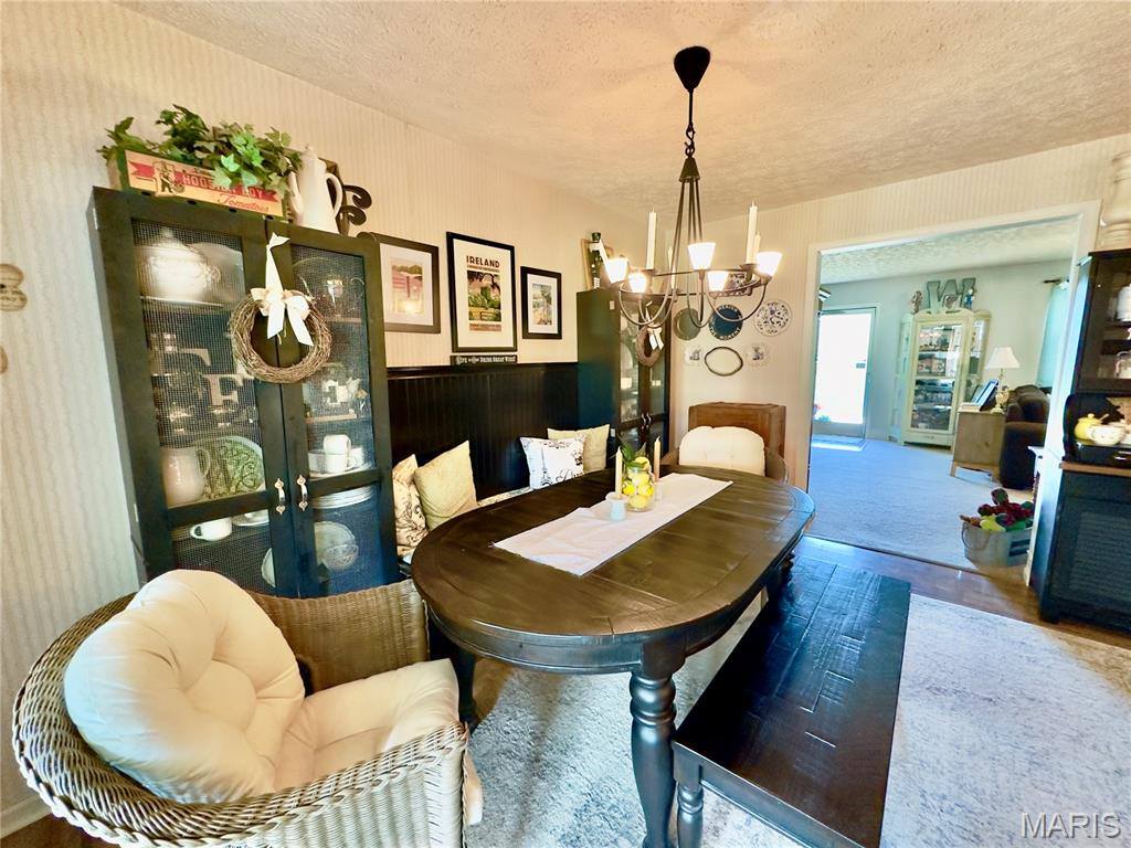 14490 Hilltop Road, Saint Robert, MO 65584