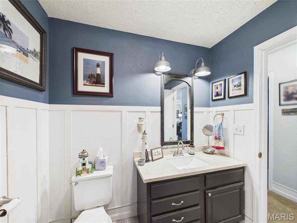 14490 Hilltop Road, Saint Robert, MO 65584